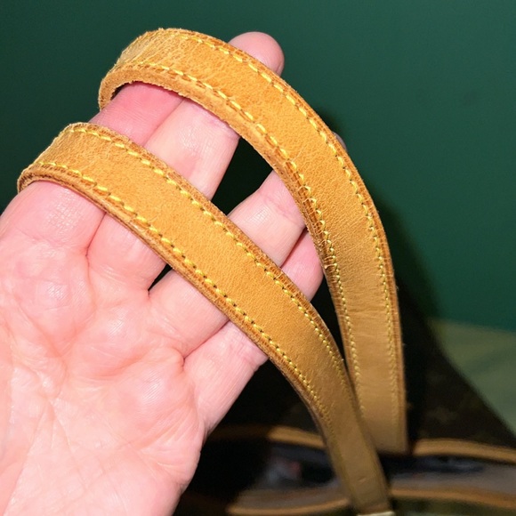 Louis Vuitton monogram Marais bucket bag - Picture 7 of 15
